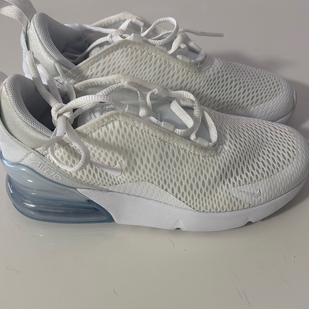 Used only 1 time - Nike White 270 Max